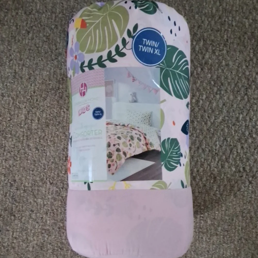 Pink Floral Twin Comforter Set